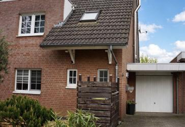 PROVISIONSFREI: Gepflegte DHH IN ERKELENZ-LÖVENICH