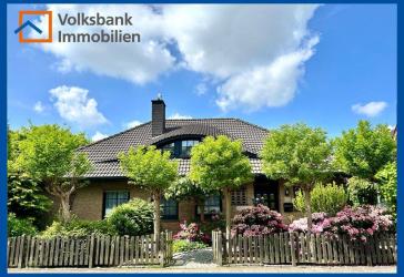Ein Ort zum Aufblühen: Stilvoller Bungalow mit flexiblem Raumkonzept und grünem Gartenidyll in Leer!