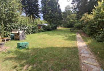 IDYLLISCHES GRUNDSTÜCK IN SÜDHANGLAGE – DIREKT AM HARBURGER STADTPARK