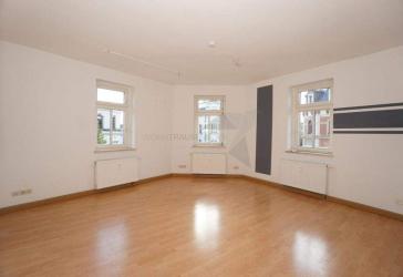 Romantische 4-Raum-Dachgeschoss-Wohnung
