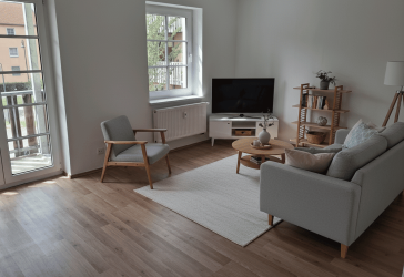 1.Obergeschoss-2-Zimmer-Wohnung mit Balkon (UNMÖBLIERT)