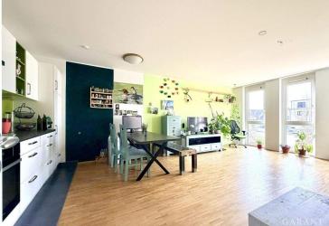 Solide 2 1/2 Zimmer-Wohnung mit durchdachter Aufteilung, viel Licht und moderner Ausstattung