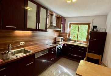Großzügige 4,5-Zimmer-Wohnung mit Balkon und moderner Einbauküche in Königsbrunn!