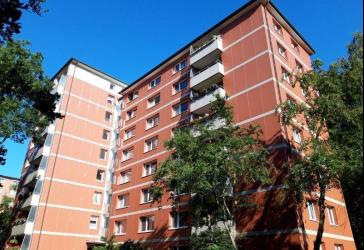 Modernisierte 3 Zimmerwohnung in Wedel zur niete- Wentzel Dr.