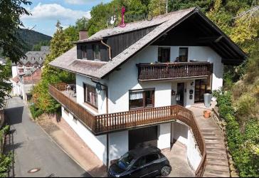 Attraktives Haus in Top-Lage von Waxweiler mit enormem Potenzial