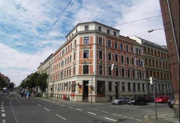 Auf gute Nachbarschaft: familienfreundliche 6-Zi.-Wohnung