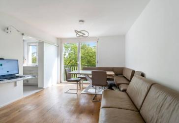 Hochwertiges Wohnen in Schwabing: 4,5 Zimmer mit flexiblem Raumkonzept & sonnigem Balkon