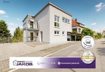 *RESERVIERT* | Modernes freistehendes Stadthaus mit Garten in zentraler und ruhiger Bestlage