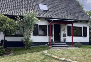 Einfamilienhaus mit Garten