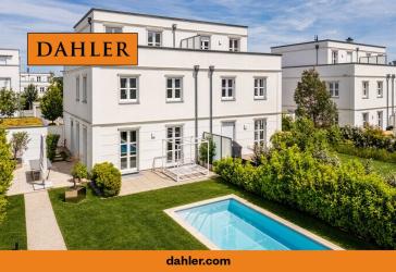 Hochwertiges Stadthaus mit Pool in der Nähe des Jungfernsees