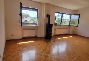 helle 4 Zimmer Wohnung