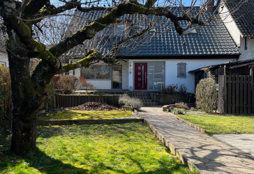 Gepflegtes Einfamilienhaus in zentraler Lage von Neuenburg