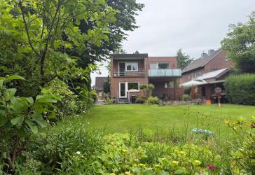 IMMOBILIEN GUMNIOR präsentiert: charmante Doppelhaushälfte auf einem Erbpachtgrundstück in ruhiger Lage von Rheine