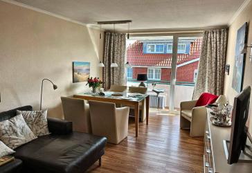 Wangerooge: Ferienwohnung mit 2 Balkonen - 100 m zum Strand - provisionsfrei