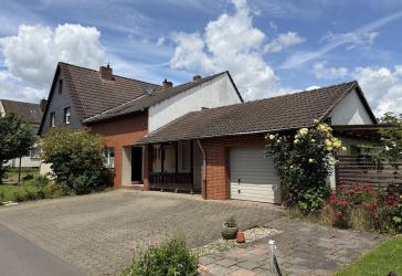 Einfamilienwohnhaus mit weiterem Bauplatz Beliebte Wohnlage im Schwerter Gänsewinkel