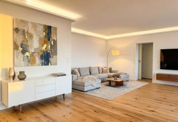 RESERVIERT - Gehobener 4-Zimmer-Wohnkomfort mit Weitblick, Sauna & Pool