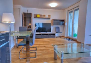 3 Zimmerwohnung möbliert und klimatisiert in Top Lage Oberursel