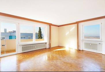 Ruhige 3-Zimmer-Wohnung mit Weitblick, großer Loggia und Garage in Weißenburg (Ludwigshöhe)