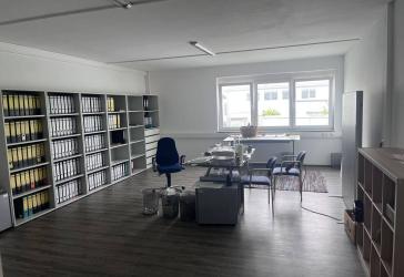 Moderne Büro-/Praxisflächen in Nellmersbach zu vermieten