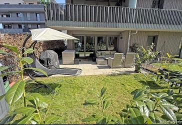 Exklusive, neuwertige & barrierefreie 3,5 Zi.-EG Wohnung in Traunreut inkl. Stellplatz