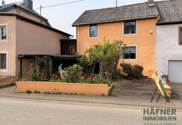 Charmantes Reihenhaus mit Scheune - Ihr Haus mit Potenzial in Gilzem