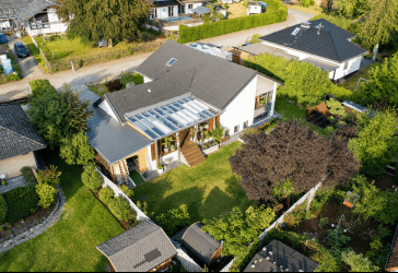 Einziehen und wohlfühlen: Modernisiertes Einfamilienhaus mit Wellnessbereich