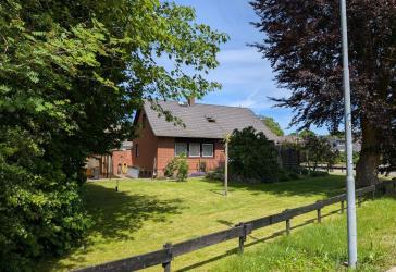 Gepflegtes Einfamilienhaus auf großem Grundstück in ruhiger, naturnaher Lage von Trittau
