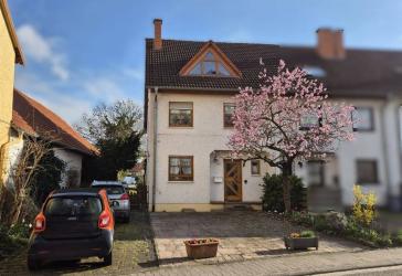 Vorschaubild Reihenendhaus