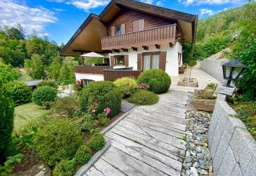 Außergewöhnliches Einfamilienhaus in wunderschöner Aussichtslage *provisionsfrei*