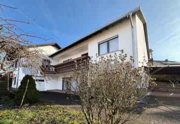 Großzügiges Zweifamilienhaus in traumhafter Südwestausrichtung - vielfältige Nutzungsmöglichkeiten