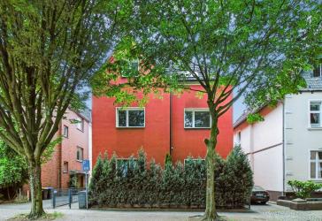 Gehobene Wohnkultur auf 320m² und 3 Etagen - stilvoll saniert und mit großem Garten