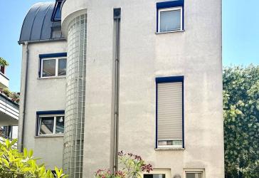 Wohnen im Herzen der Stadt: 5-Zimmer-Maisonette in ruhiger Innenhoflage