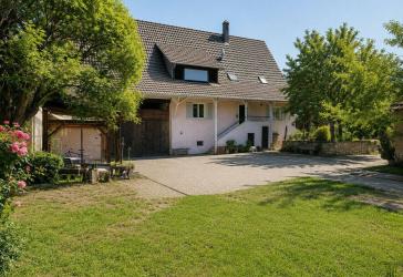 Historischer Hof mit 1.938 m² Grundstück und gro&szlig;em Entwicklungspotenzial!