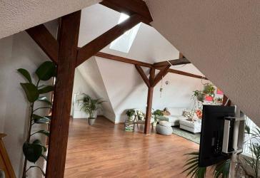 Charmante Maisonettewohnung mit Loggia in erstklassiger Lage von Ulm-Söflingen.