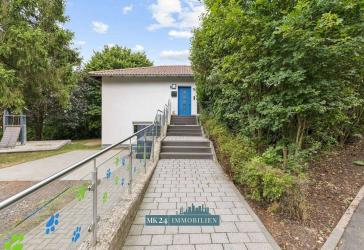 Großzügiges Einfamilienhaus mit Charme, viel Raum und idyllischem Grundstück in Homberg (Ohm)