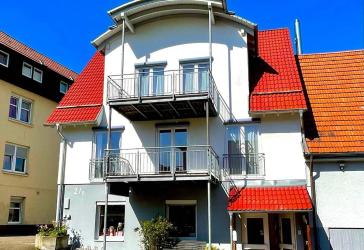 Wohnen wie im Eigenheim. Große 5,5 Zimmer Maisonettewohnung in sonniger Lage