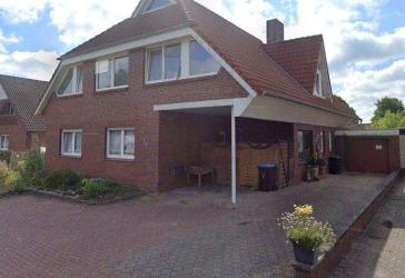 'Investieren Sie in Geborgenheit: Zweifamilienhaus in familienfreundlicher Siedlung!