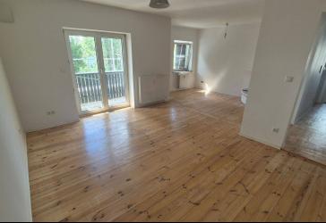 Helle 2-Zimmer-Wohnung mit Balkon und Gartenanteil in Haar