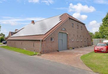 Umfassend sanierter, modernisierter Resthof mit Scheune und Photovoltaik in Ostfriesland