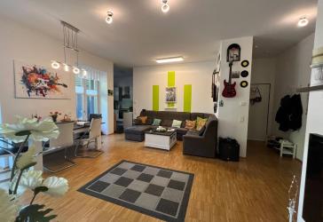 Lahr, Bertha-v-Suttner-Allee 38, 3 Zi. Whg. mit viel Garten und Stellplatz als stabile Altersvorsorge
