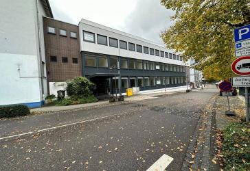 Büro-& Praxisräume in zentraler Lage / All inklusive Miete