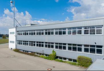 Produktions- und Büroimmobilie mit hochwertiger technischer Ausstattung in Bad Waldsee