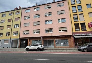 Mehrfamilienhaus mit 8 Einheiten + Baugrundstück für bis zu 6 Neubauwohnungen – Rendite & Entwicklung in einem Objekt