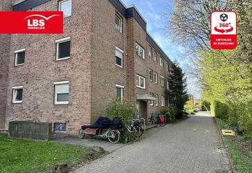 Renovierte 4-Zimmer-Erdgeschosswohnung mit Balkon in beliebter Wohngegend