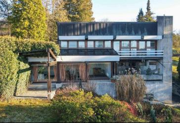 Residieren mit Weitblick: Architektenhaus in exklusiver Lage!