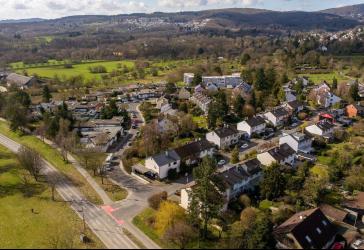 Preis reduziert. Reiheneckhaus in sehr guter Lage in Kronberg