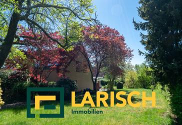 Zuhause mit Vergangenheit-und viel Platz für Zukunft- sanierungsbedürftige DHH auf großem Grundstück