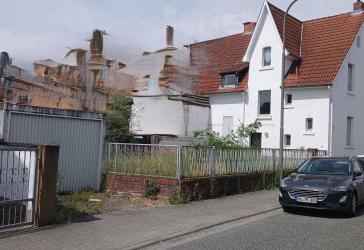 ZWANGSVERSTEIGERUNG eines Grundstückes mit Doppelhaushälfte