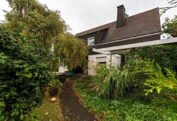 vielseitig verwendbares Zweifamilienwohnhaus im anerkannten Naturschutzgebiet
