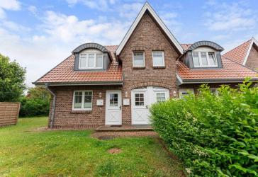 Genehmigte Ferienwohnung mit großem Gartenanteil!